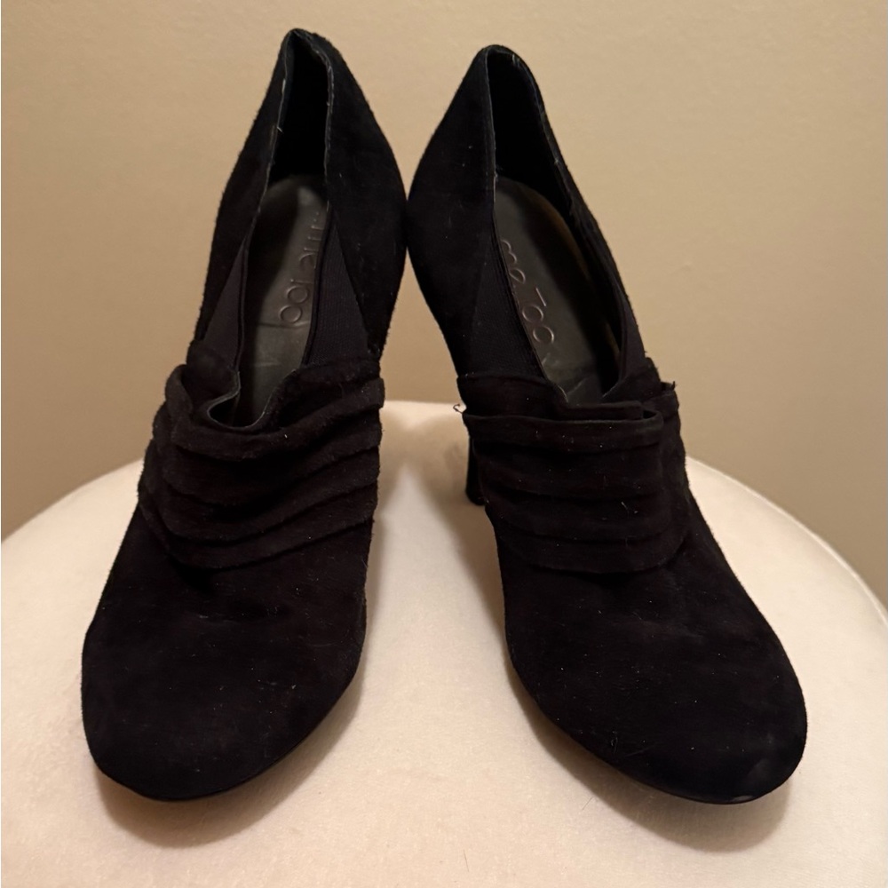 Me Too Black Heeled Boots